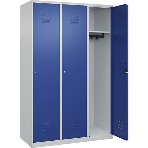 4067521363959 - Spind Classic PLUS 3 Abteile lichtgrau enzianblau B 1200 mm mit Bodengleitern Zylinderschloss C+P 4067521363959 - Spind Classic PLUS 3 Abteile lichtgrau enzianblau B 1200 mm mit Bodengleitern Zylinderschloss C+P