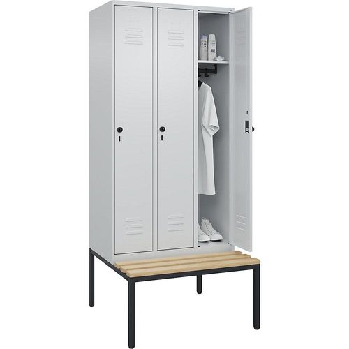 4066681744486 - Spind Classic PLUS Sitzbank 3 Abteile lichtgrau B 900 mm Sicherheits-Drehriegel untergebaut Buche-Hartholz C+P