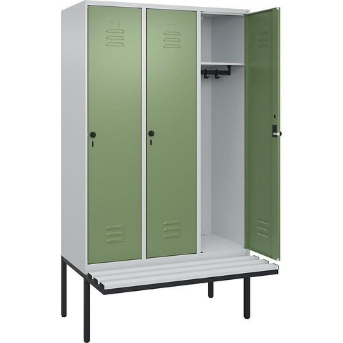4066681787650 - Spind Classic PLUS Sitzbank 3 Abteile lichtgrau   resedagrün B 1200 mm Sicherheits-Drehriegel auskragend Kunststoff C+P