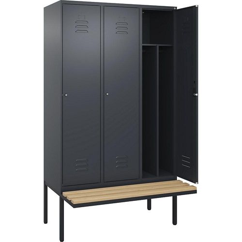 4066681817739 - Schwarz-Weiß-Spind Classic PLUS Sitzbank schmal 3 Abteile Trennwand verkürzt grau B 1200 mm Zylinderschloss auskragend Buche-Hartholz C+P