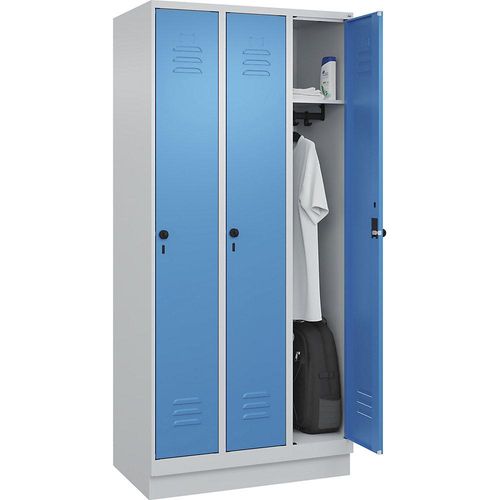 4066681654938 - Spind Classic PLUS 3 Abteile lichtgrau   lichtblau B 900 mm mit Bodensockel Drehriegel