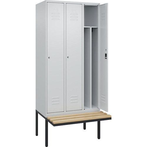 4066681817562 - Schwarz-Weiß-Spind Classic PLUS Sitzbank schmal 3 Abteile Trennwand verkürzt lichtgrau B 900 mm Zylinderschloss auskragend Buche-Hartholz C+P