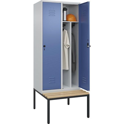 4066681744295 - Schwarz-Weiß-Spind Classic PLUS Sitzbank schmal 2 Abteile Trennwand verkürzt lichtgrau   fernblau B 800 mm Sicherheits-Drehriegel untergebaut Buche-Hartholz C+P