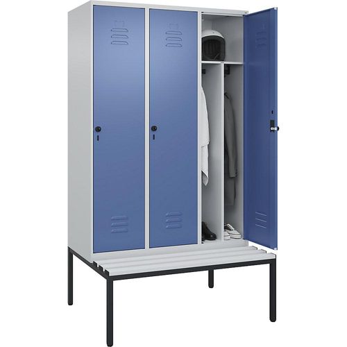 4066681793354 - Schwarz-Weiß-Spind Classic PLUS Sitzbank schmal 3 Abteile Trennwand verkürzt lichtgrau fernblau B 1200 mm Sicherheits-Drehriegel untergebaut Kunststoff C+P 4066681793354 - Schwarz-Weiß-Spind Classic PLUS Sitzbank schmal 3 Abteile Trennwand verkürzt lichtgrau fernblau B 1200 mm Sicherheits-Drehriegel untergebaut Kunststoff C+P