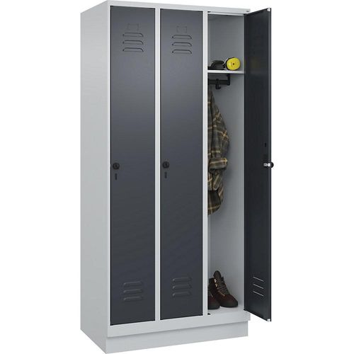 4066681654976 - Spind Classic PLUS 3 Abteile lichtgrau   grau B 900 mm mit Bodensockel Drehriegel