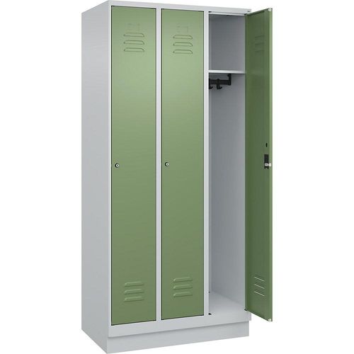4066681655102 - Spind Classic PLUS 3 Abteile lichtgrau   resedagrün B 900 mm mit Bodensockel Zylinderschloss