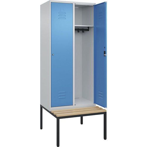 4066681827912 - Spind Classic PLUS Sitzbank 2 Abteile lichtgrau   lichtblau B 800 mm Zylinderschloss untergebaut Buche-Hartholz C+P