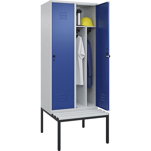 4066681792425 - Schwarz-Weiß-Spind Classic PLUS Sitzbank schmal 2 Abteile Trennwand verkürzt lichtgrau   enzianblau B 800 mm Sicherheits-Drehriegel untergebaut Kunststoff C+P