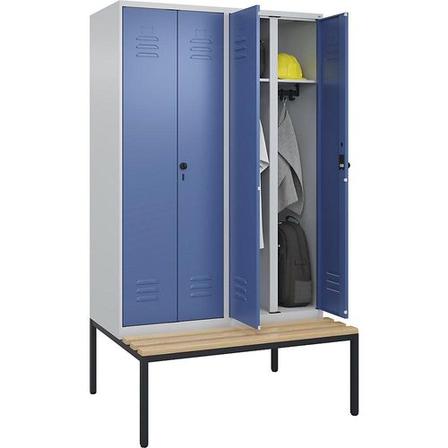 4066681746381 - Schwarz-Weiß-Spind Classic PLUS Sitzbank 2 Abteile lichtgrau fernblau B 1200 mm Sicherheits-Drehriegel untergebaut Buche-Hartholz C+P 4066681746381 - Schwarz-Weiß-Spind Classic PLUS Sitzbank 2 Abteile lichtgrau fernblau B 1200 mm Sicherheits-Drehriegel untergebaut Buche-Hartholz C+P