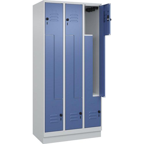 4066681921382 - Z-Spind Classic PLUS 3 Abteile lichtgrau fernblau B 900 mm mit Bodensockel Drehriegel 4066681921382 - Z-Spind Classic PLUS 3 Abteile lichtgrau fernblau B 900 mm mit Bodensockel Drehriegel