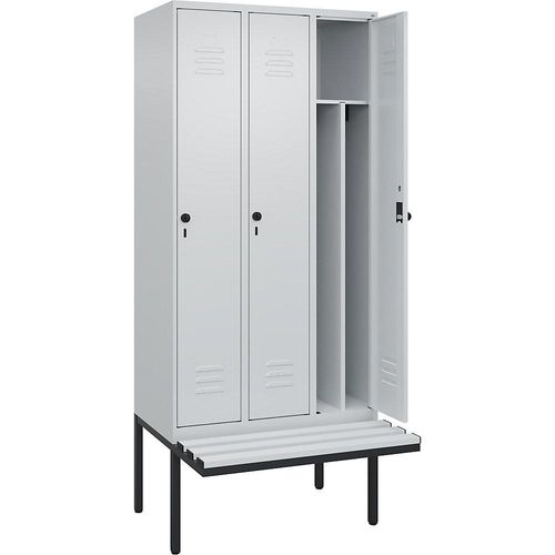 4066681787384 - Schwarz-Weiß-Spind Classic PLUS Sitzbank schmal 3 Abteile Trennwand verkürzt lichtgrau B 900 mm Sicherheits-Drehriegel auskragend Kunststoff C+P 4066681787384 - Schwarz-Weiß-Spind Classic PLUS Sitzbank schmal 3 Abteile Trennwand verkürzt lichtgrau B 900 mm Sicherheits-Drehriegel auskragend Kunststoff C+P