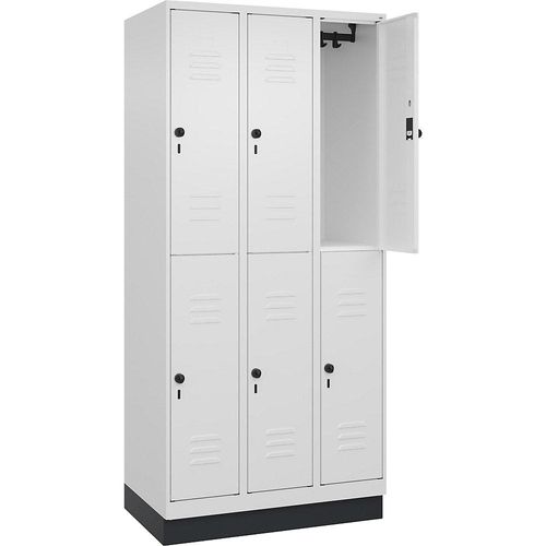 4066681666795 - Doppelstock-Spind Classic PLUS 3 Abteile verkehrsweiß HxB 1950 x 900 mm mit Bodensockel Drehriegel