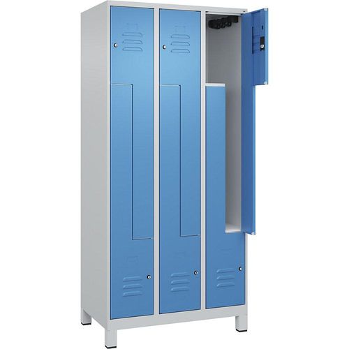 4066681915220 - Z-Spind Classic PLUS 3 Abteile lichtgrau   lichtblau B 900 mm mit Füßen Zylinderschloss