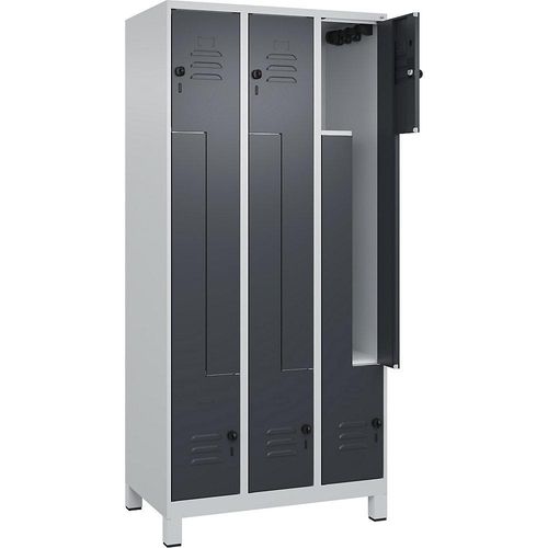 4066681915114 - Z-Spind Classic PLUS 3 Abteile lichtgrau grau B 900 mm mit Füßen Drehriegel 4066681915114 - Z-Spind Classic PLUS 3 Abteile lichtgrau grau B 900 mm mit Füßen Drehriegel