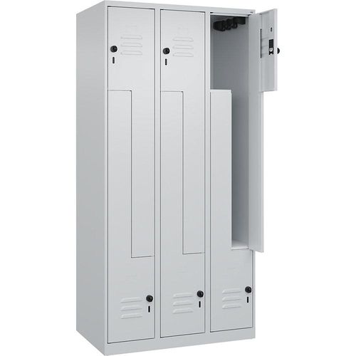 4067521322697 - Z-Spind Classic PLUS 3 Abteile lichtgrau B 900 mm mit Bodengleitern Drehriegel