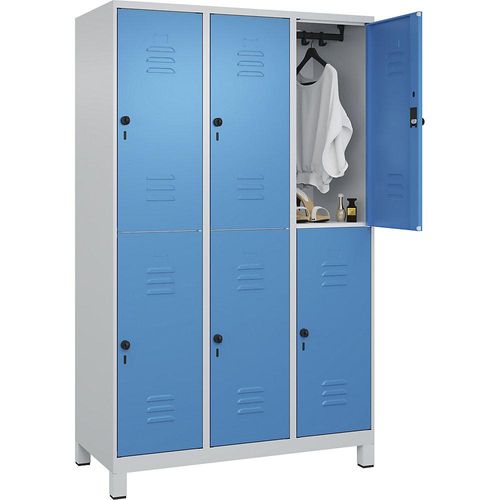 4066681622388 - Doppelstock-Spind Classic PLUS 3 Abteile lichtgrau   lichtblau HxB 1950 x 1200 mm mit Füßen Drehriegel C+P
