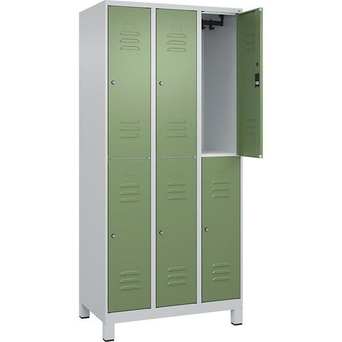 4066681621954 - Doppelstock-Spind Classic PLUS 3 Abteile lichtgrau   resedagrün HxB 1950 x 900 mm mit Füßen Zylinderschloss