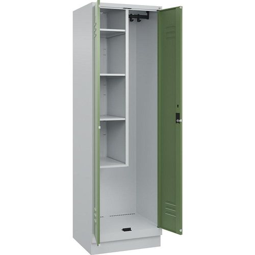 4066681660748 - Putzmittelspind Classic PLUS 1 Abteil Trennwand mittig verkürzt lichtgrau   resedagrün B 600 mm mit Bodensockel Zylinderschloss C+P