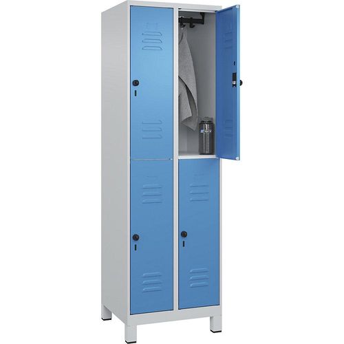 4066681619982 - Doppelstock-Spind Classic PLUS 2 Abteile lichtgrau   lichtblau HxB 1950 x 600 mm mit Füßen Drehriegel C+P