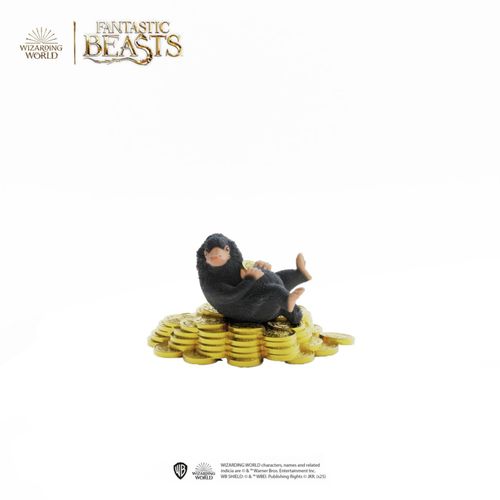 4069111074313 - Wizarding World Fantastic Beasts - Niffler mit Gold Spielfigur 4069111074313 - Wizarding World Fantastic Beasts - Niffler mit Gold Spielfigur